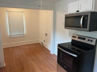 Building Photo - 903 W Baker St