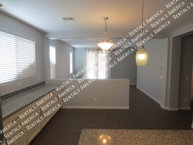 Building Photo - 3636 E Lodgepole Dr