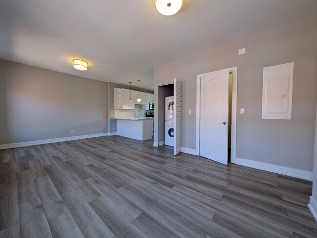 Foto del edificio - 3935 N Janssen Ave