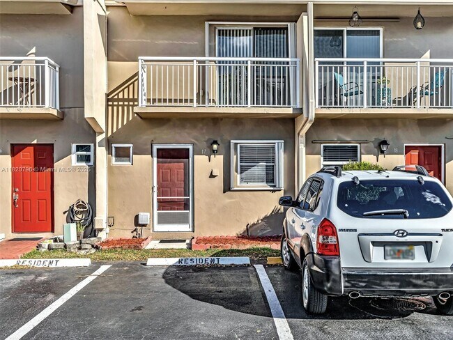 Foto del edificio - 3791 NW 78th Ave
