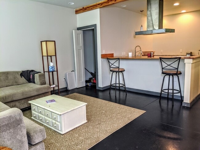 Photo - 307 W 23rd St Townhome