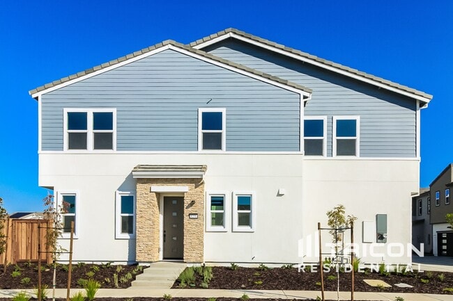 Building Photo - 8201 Perla Wy