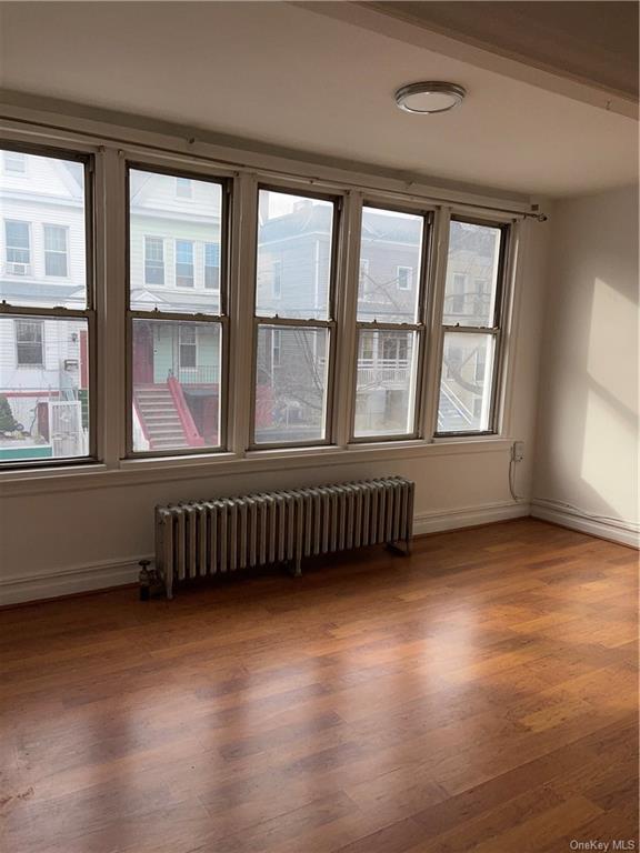 Foto del edificio - 1366 Clay Ave