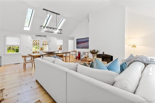 Foto del edificio - 197 Hog Creek Rd