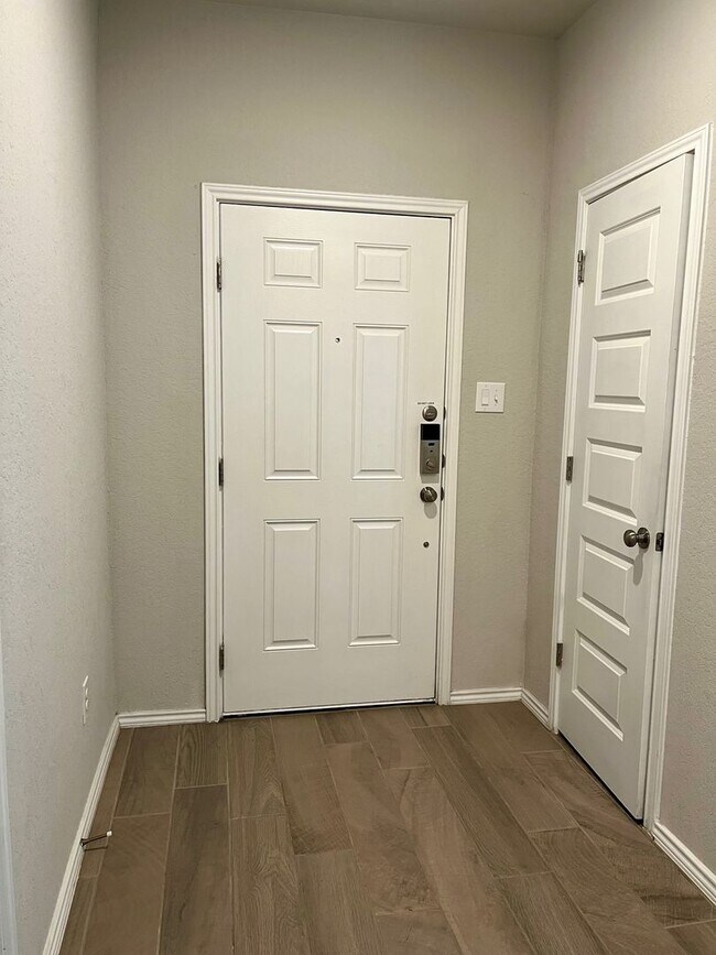 Foto del edificio - Charming 3/2 conveniently located to Lackland, Toyota, Palo Alto & Texas A&M San Antonio!