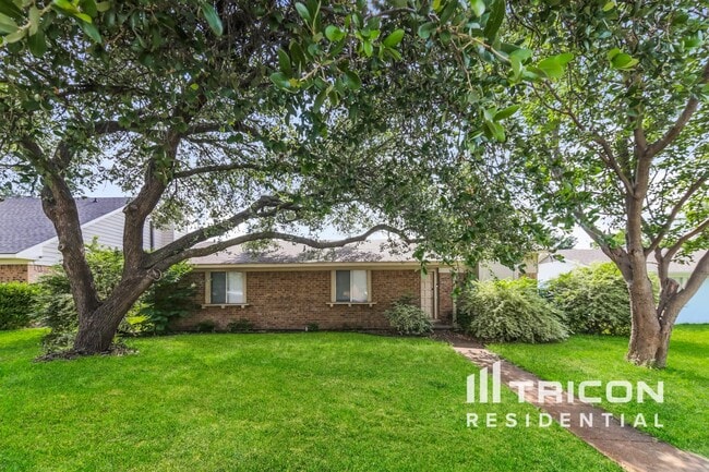 Building Photo - 2625 Sam Houston Dr