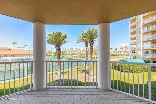 Foto del edificio - 4650 Links Village Dr