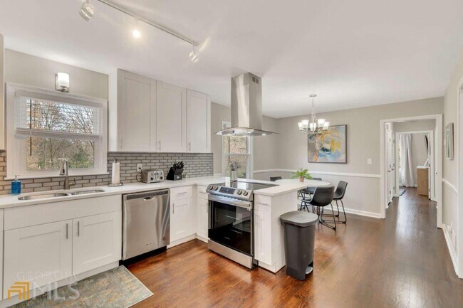 Foto del edificio - 3099 Nursery Rd SE