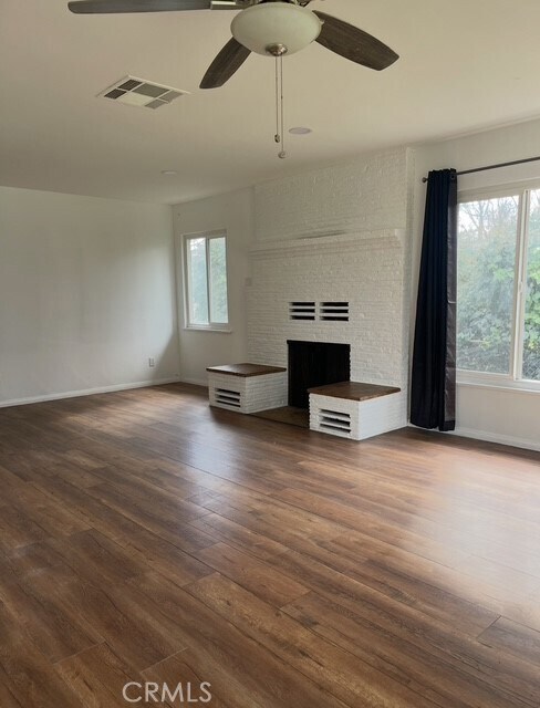 Foto del edificio - 1026 Wellwood Ave