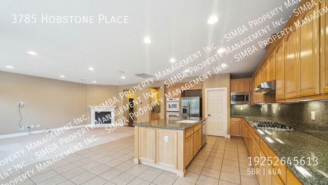 Building Photo - 3785 Hobstone Pl