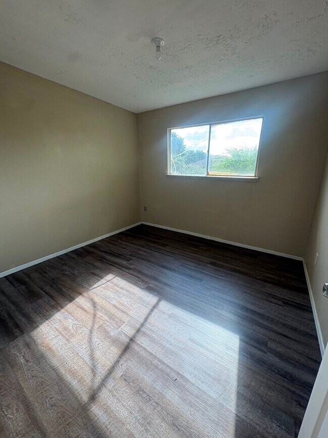 Building Photo - 176 Goodson Dr