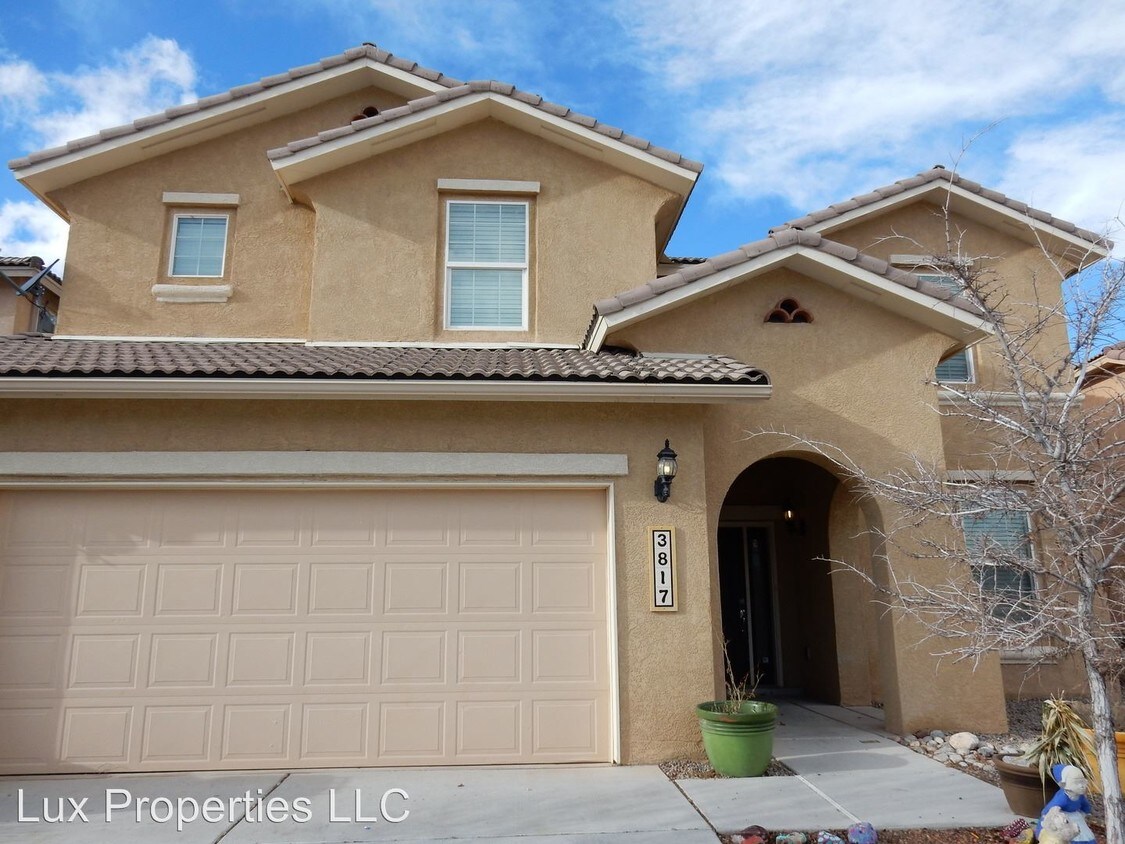 Foto principal - 3817 N Pole Loop NE