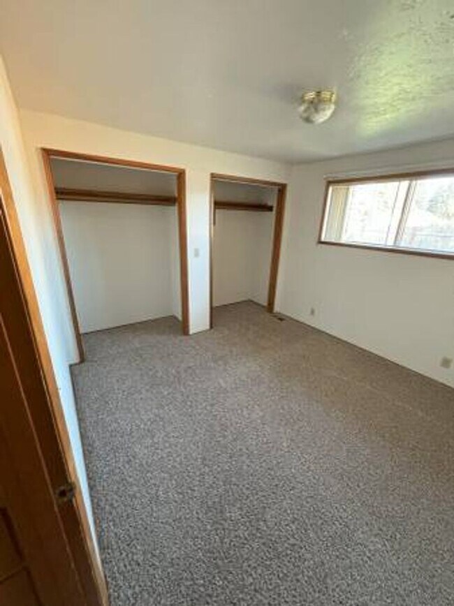 Foto del edificio - 4669-4671 Barger Ave