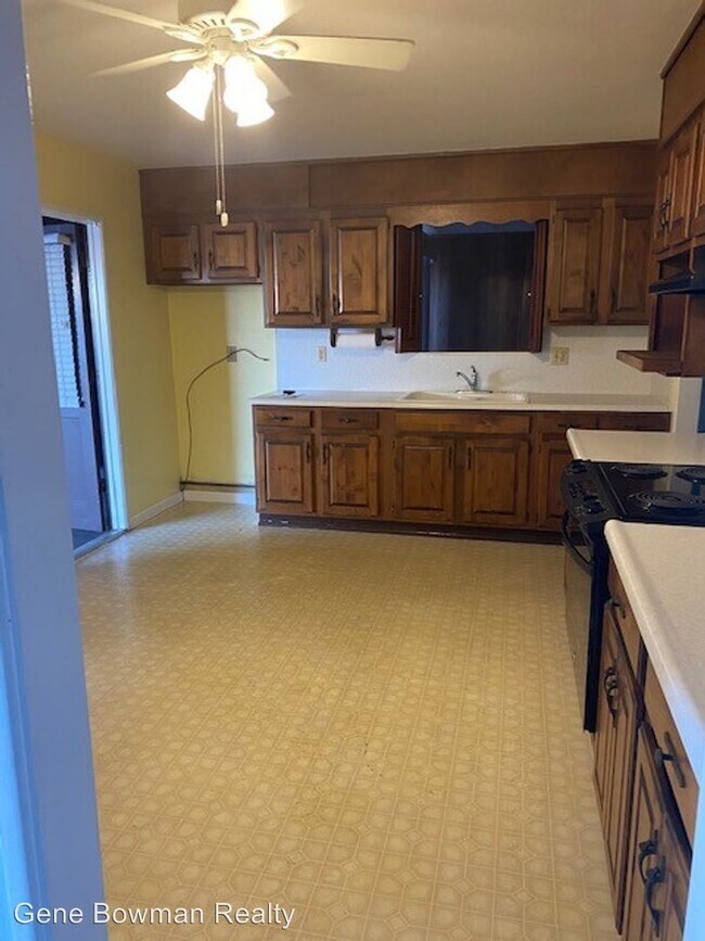 Building Photo - 3 br, 1.5 bath House - 7225 Brookhaven Rd