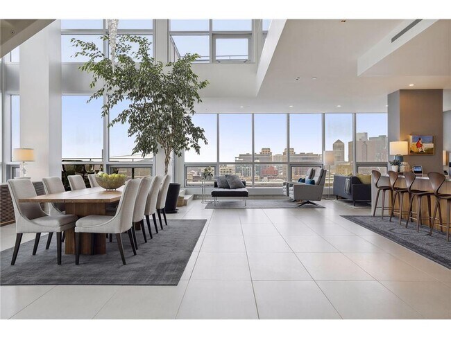 Foto del edificio - 222 2nd St SE