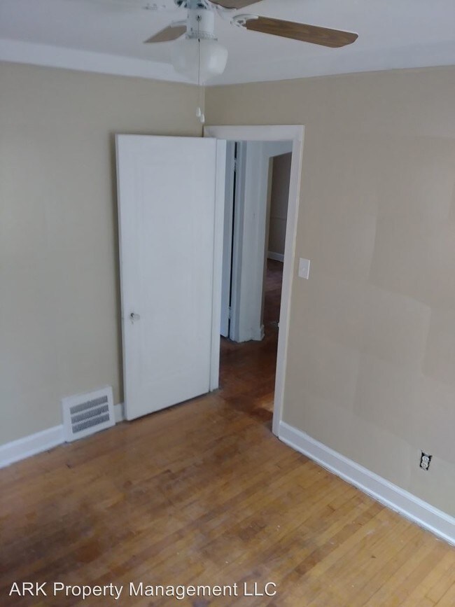 Building Photo - 15755 Rutherford St