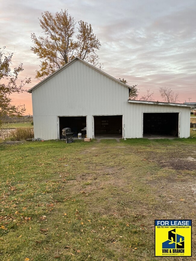 Building Photo - N8717 WI-42