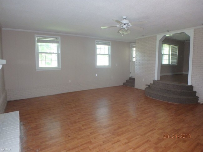 Building Photo - 4 br, 2 bath House - 2911 Macgregor Downs Rd