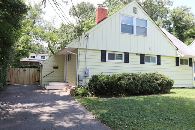 Lovely Single Family Home in Rockville - Lovely Single Family Home in Rockville