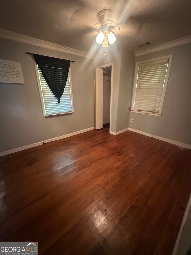Foto del edificio - 3939 Bloomfield Dr