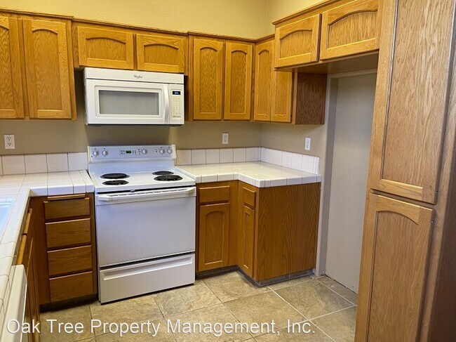 Building Photo - 2 br, 2 bath House - 7518 N. Trellis Circle