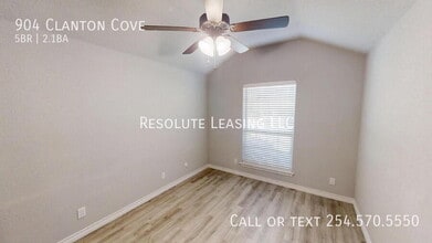 Building Photo - 904 Clanton Cove