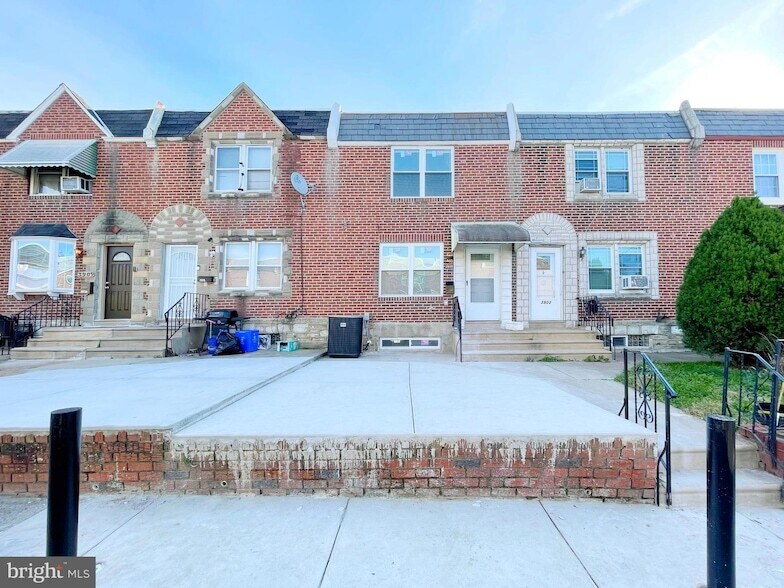 Foto principal - 3905 Claridge St