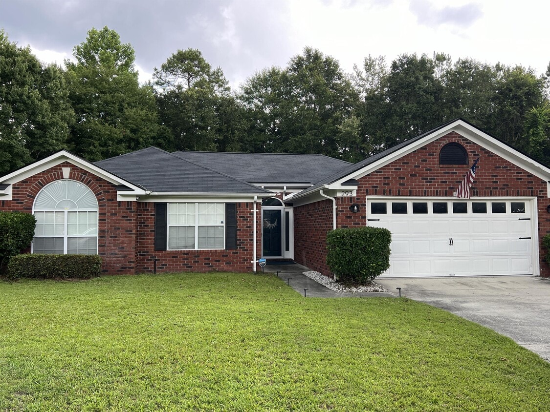 293 Bobbie St, Allenhurst, GA 31301 House Rental in Allenhurst, GA