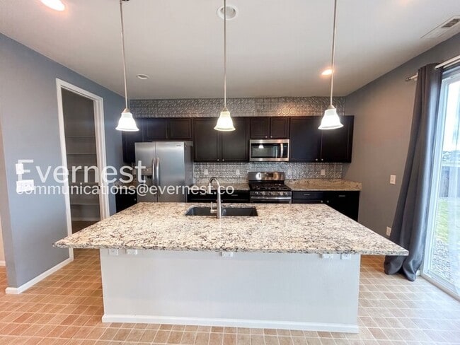 Building Photo - 2560 Gobi Dr