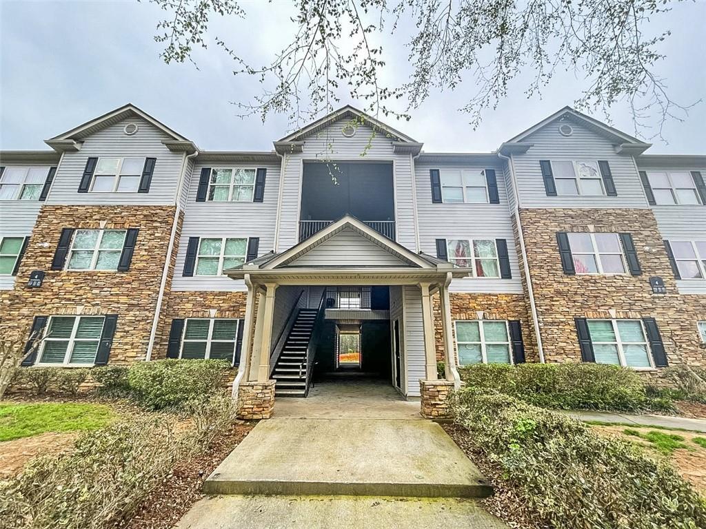 Foto principal - 4101 Fairington Club Dr