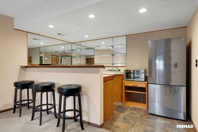 Building Photo - Charming 1BR Townhome in Lakewood