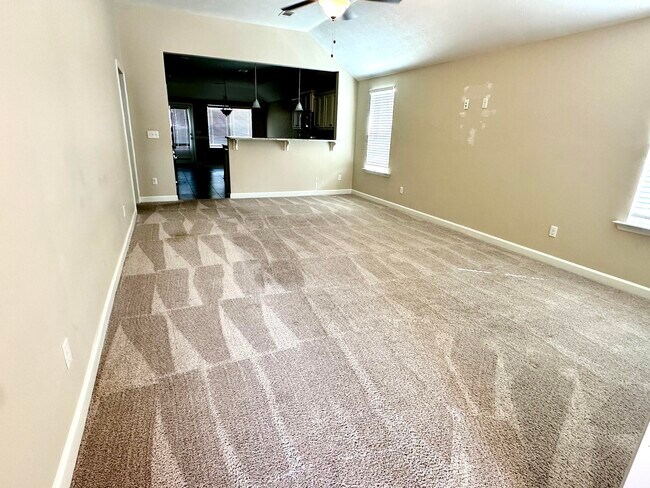 Foto del edificio - 822 Goodale Dr