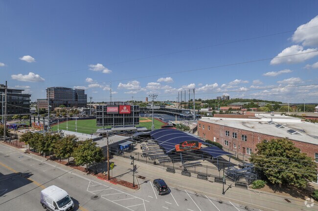 2 habitaciones, 2 baños - 1330 pies cuadrados - Gurley - Vista - GreenArch Apartments Tulsa