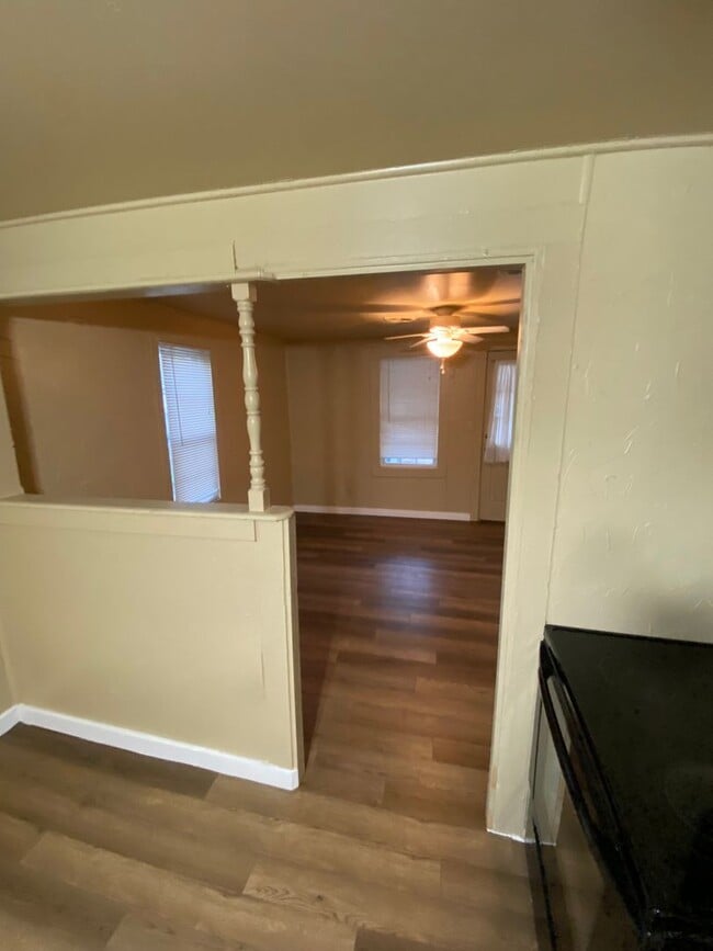 Building Photo - (1-2) Bed in Blanchard w/ Storm Shelter! A...