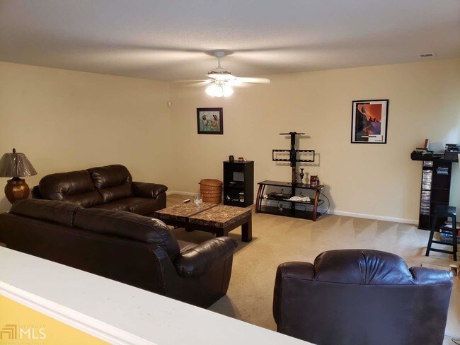 Building Photo - 7194 Cavender Dr SW