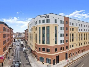 Building Photo - 72 S Essex Ave