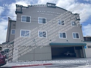 Building Photo - 541 Wave St