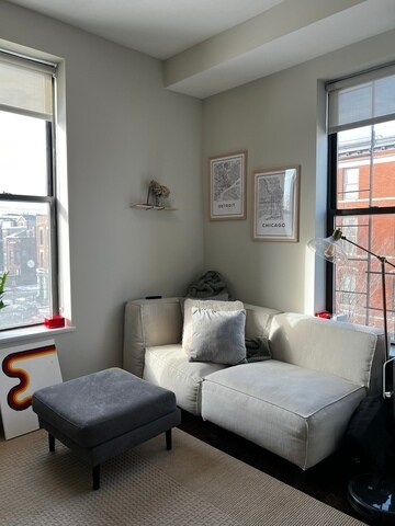 Foto del edificio - 1205 W Webster Ave