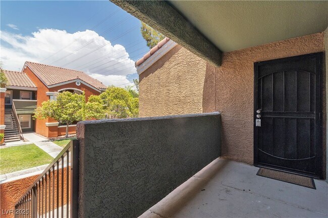 Foto del edificio - 8101 W Flamingo Rd