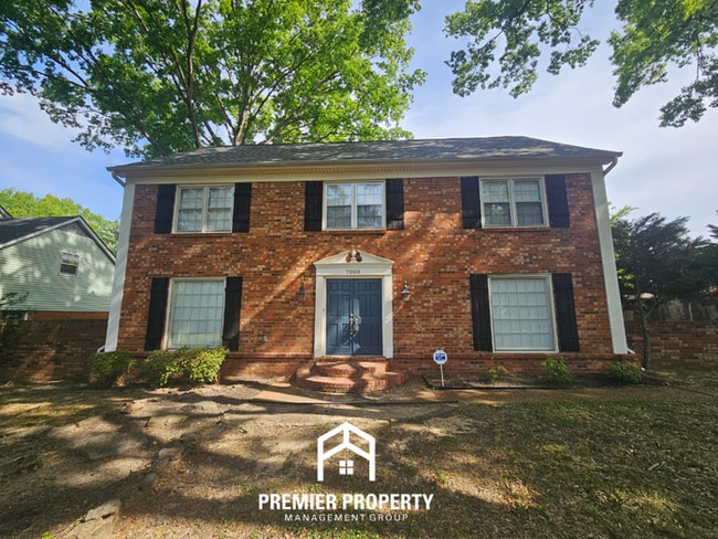 Grand 5BR/2.5BA Germantown Colonial | 2,800+ SQ FT, Hardwood & Poplar Estates - Grand 5BR/2.5BA Germantown Colonial | 2,800+ SQ FT, Hardwood & Poplar Estates House