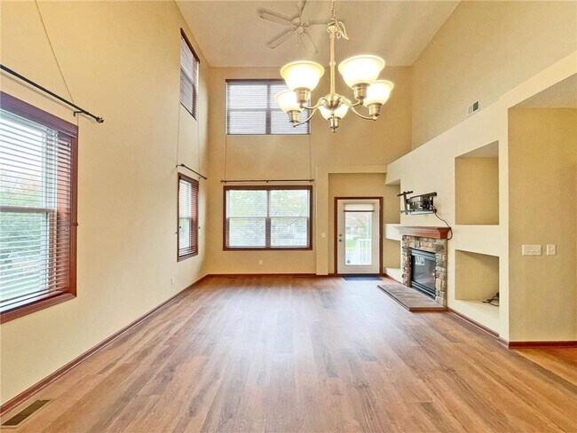 Foto del edificio - 9500 Declaration Dr