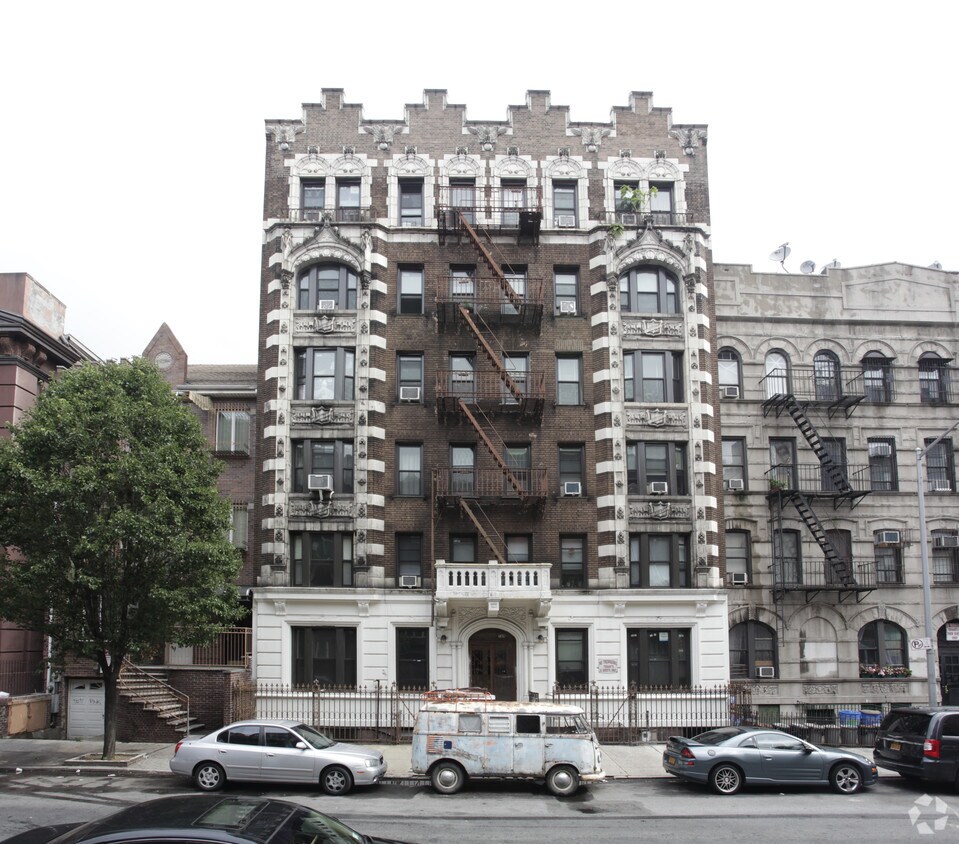 Building Photo - 189-191 S 9th St
