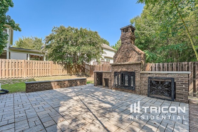 Building Photo - 5024 Groover Dr