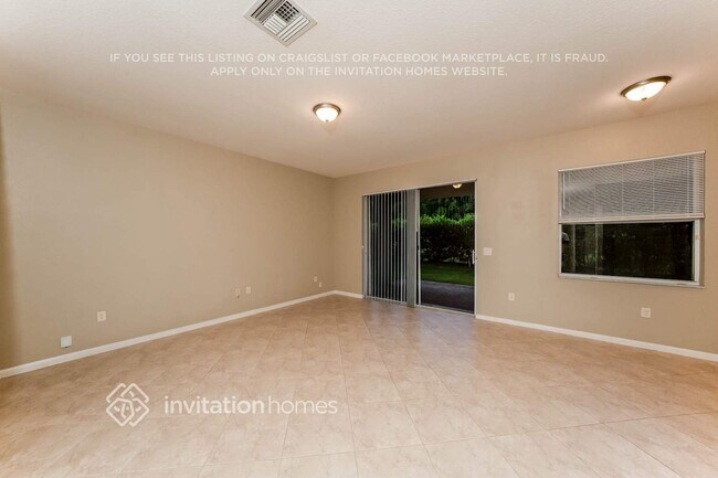 Foto del edificio - 7866 Jewelwood Dr