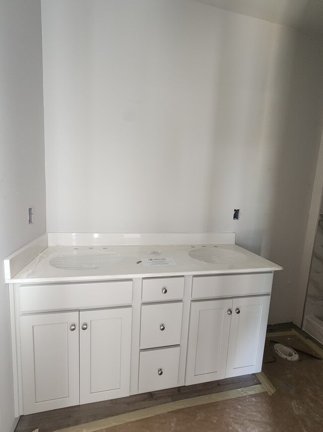 Foto del edificio - 120 Main St