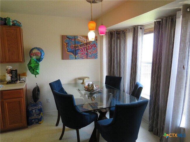 Foto del edificio - 2900 Southhill Dr