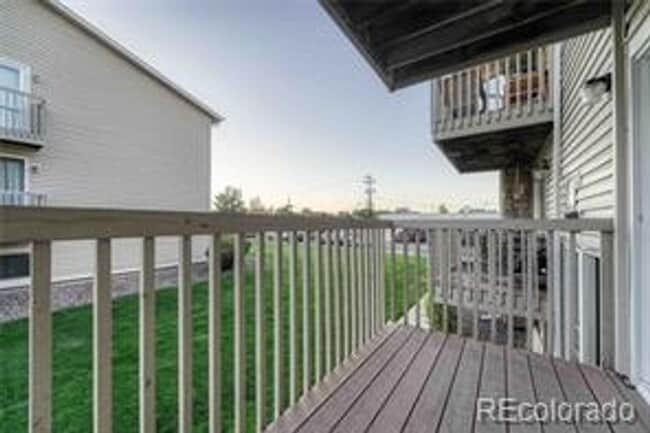 Foto del edificio - 381 S Ames St