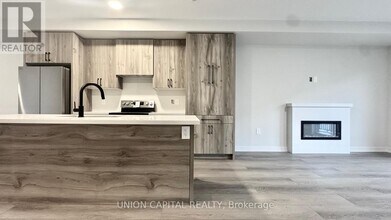 Building Photo - 9 Mermot Ln