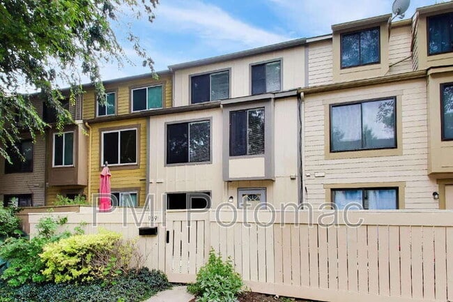 Photo - 9391 Chadburn Pl Townhome