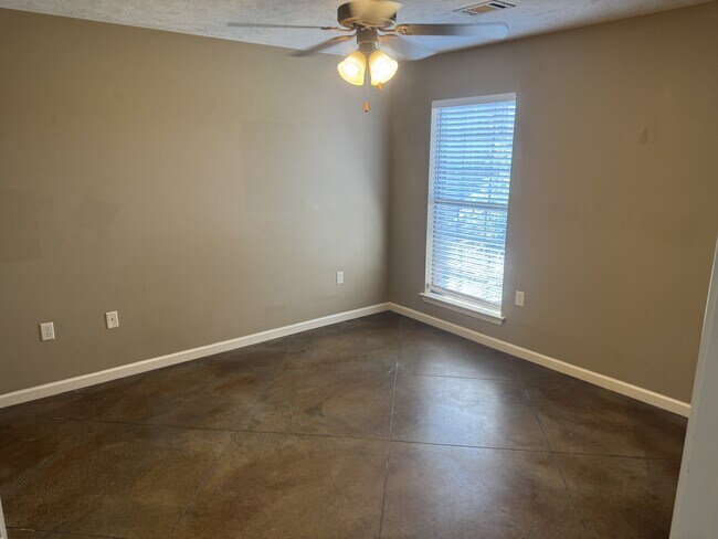 Foto del edificio - 2830 Longbow Ln